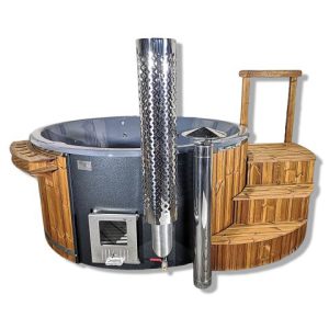 GFK Hot Tub Whirlpool mit Innenofen und großer Treppe seitlich
